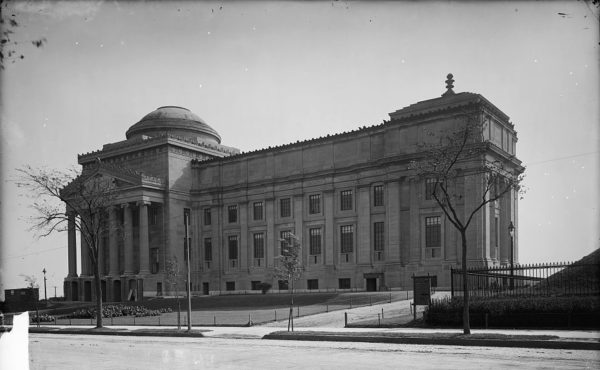 Brooklyn Museum, 1904